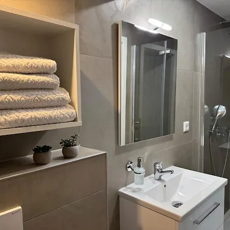 Prime Host Homelike Apartment *